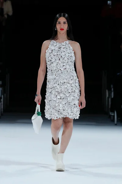 Look 14